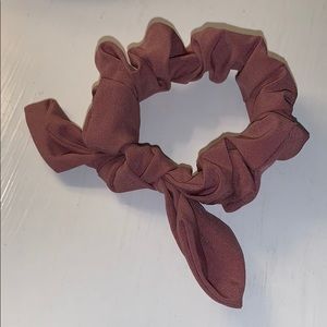 PONK LULULEMON SCRUNCHIE